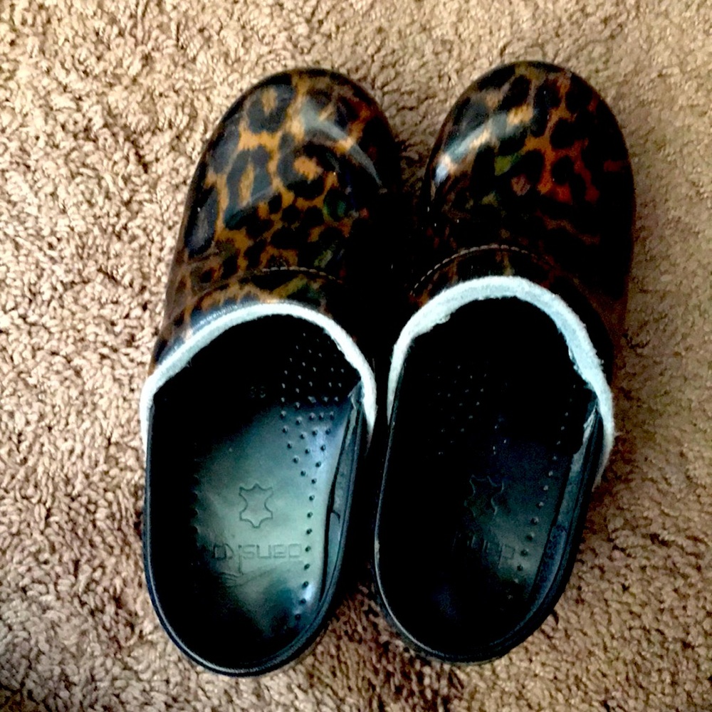 Used Dansko Size 36